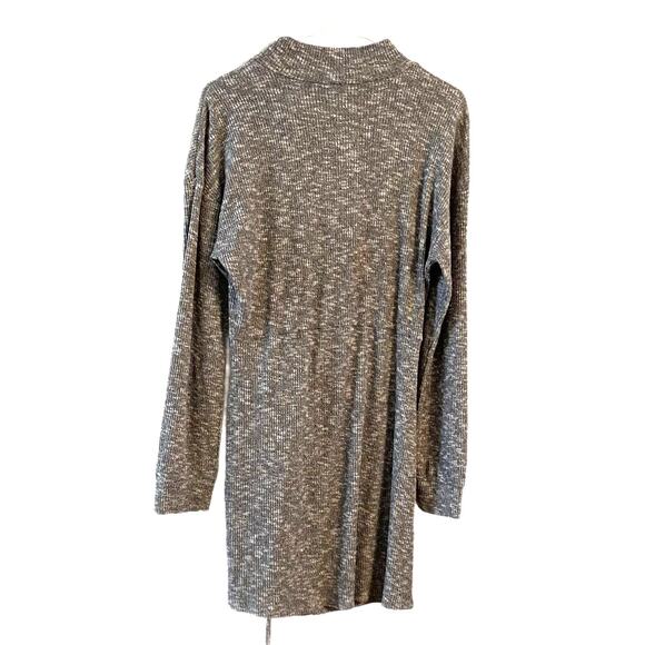 Woman's Gray Knit Dress Size L - Picture 2 of 5